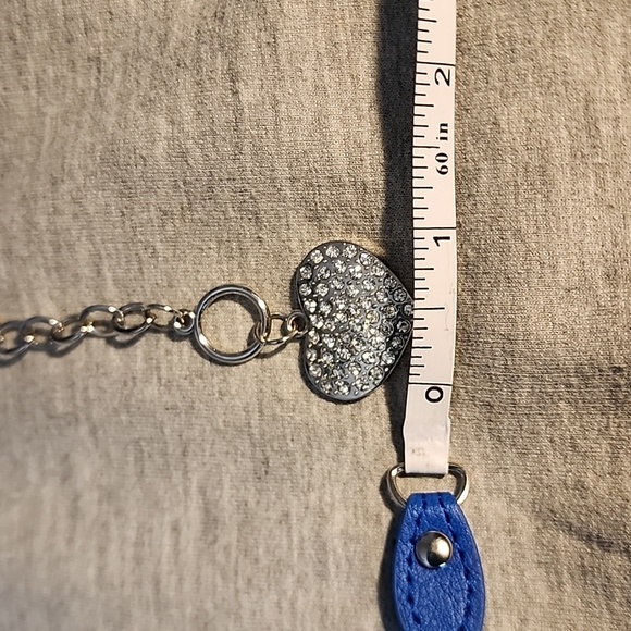 Silver Tone Rhinestone Heart Charm Bracelet - Picture 4 of 6